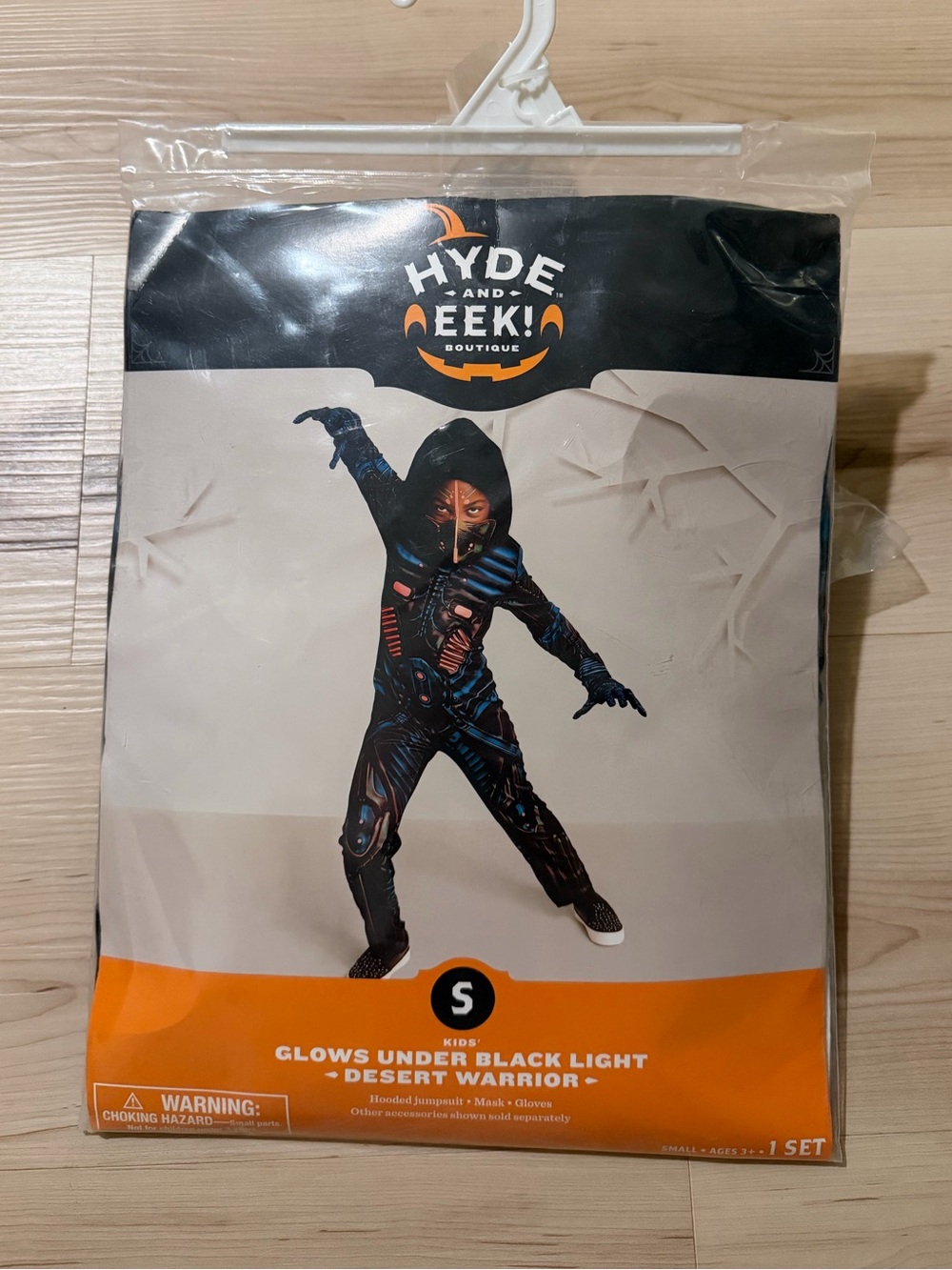 Hyde & Eek Desert Warrior Kids Costume S 6-7 Glow Black Light NEW